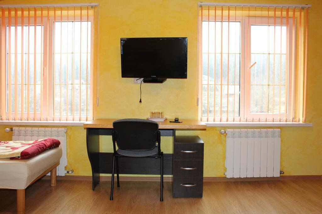 Raubichi Hotel Habitación foto